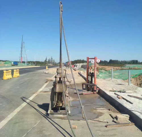 罗山公路高聚物注浆加固
